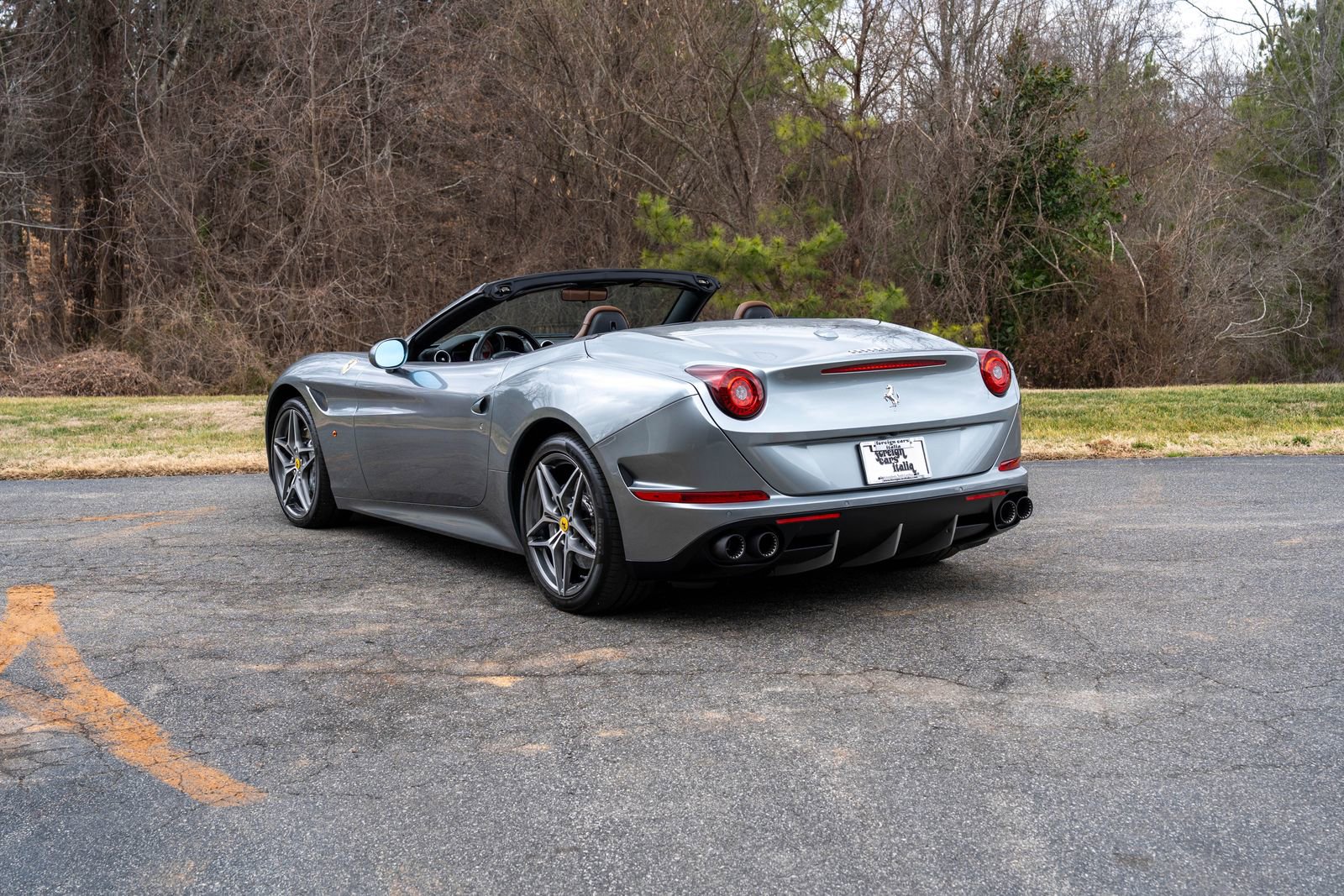 Used 2017 Ferrari California T image 2