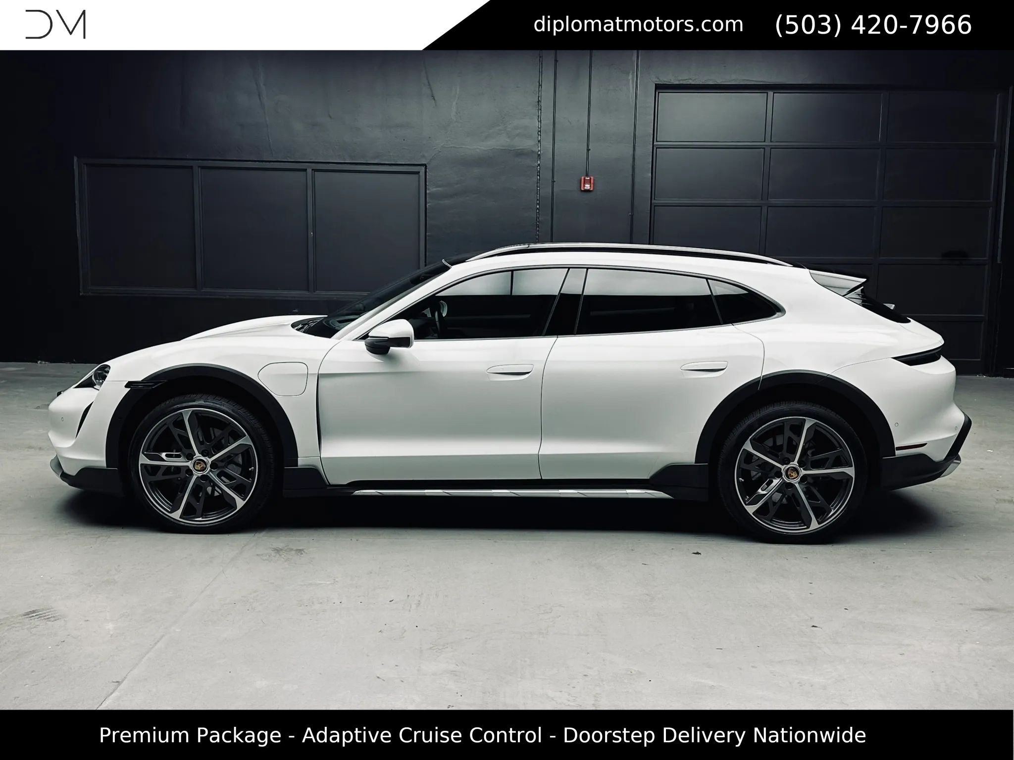 Used 2022 Porsche Taycan 4 Cross Turismo AWD/4WD image 4