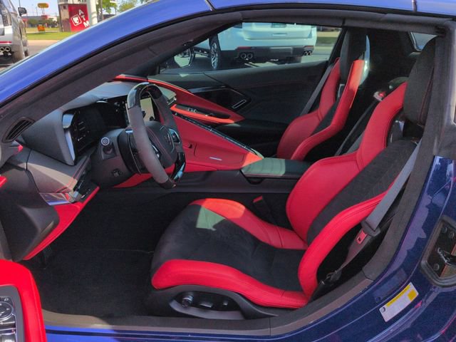 Used 2025 Chevrolet Corvette Z06 w/ Stealth Interior Trim Package RWD image 17