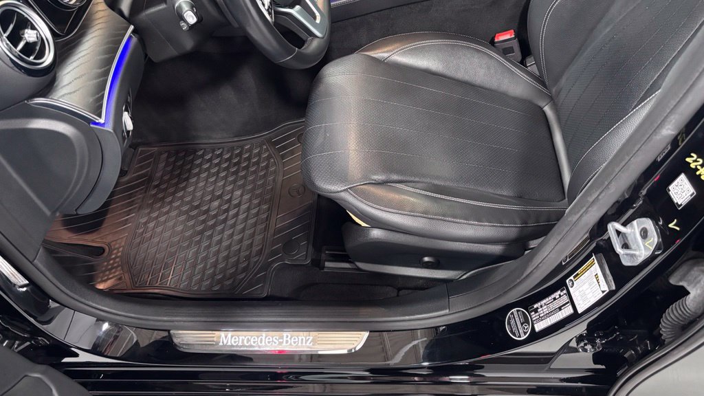 Used 2019 Mercedes-Benz E 300 4MATIC image 11