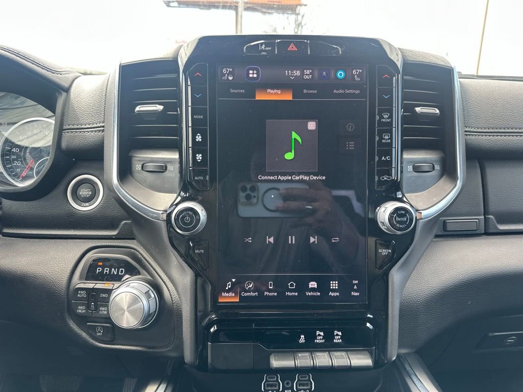 Used 2025 RAM 1500 Laramie image 22