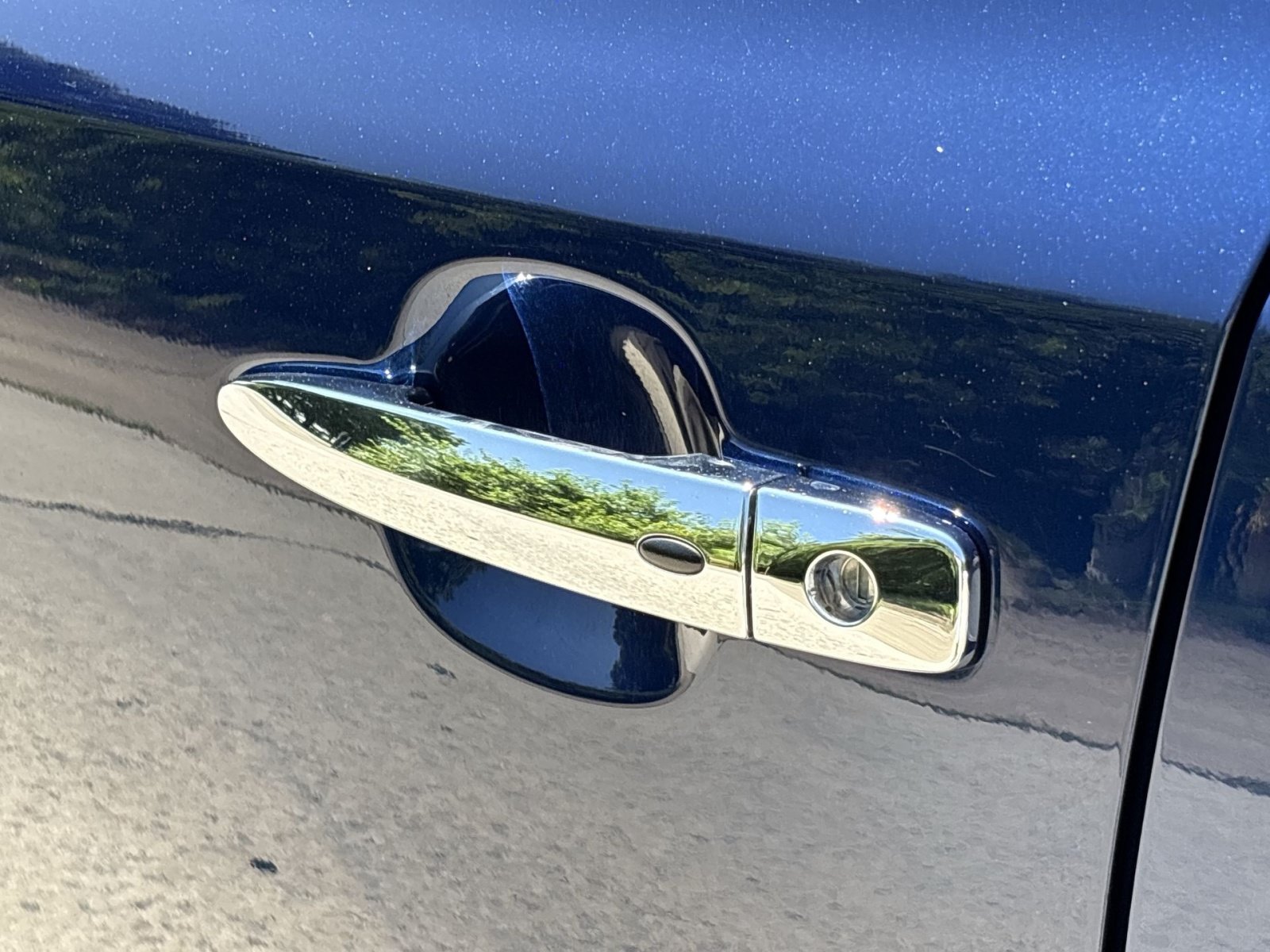 Used 2018 Nissan Leaf SV FWD image 16