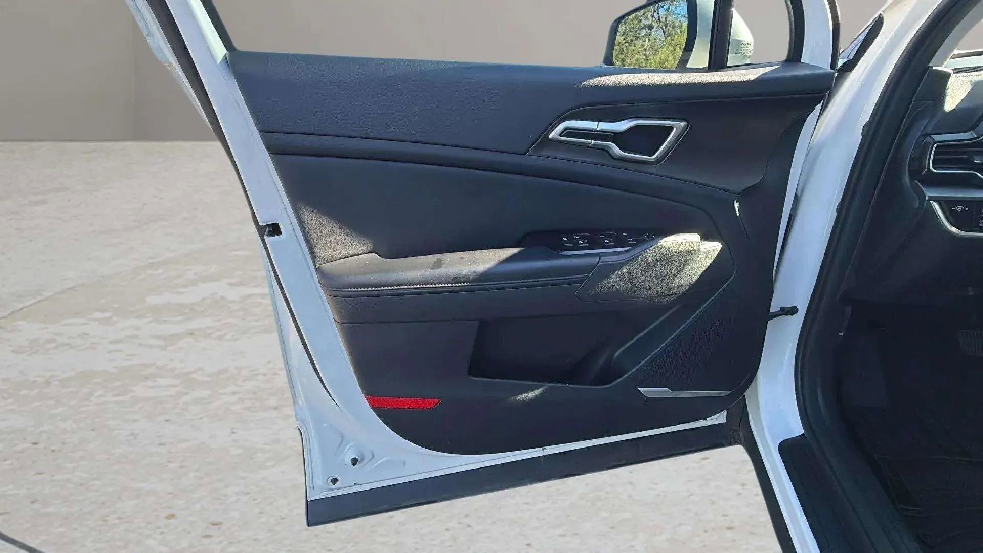 Used 2023 Kia Sportage EX image 22