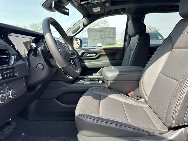 New 2026 GMC Yukon XL Denali w/ Sun & Power Step Package AWD/4WD image 14