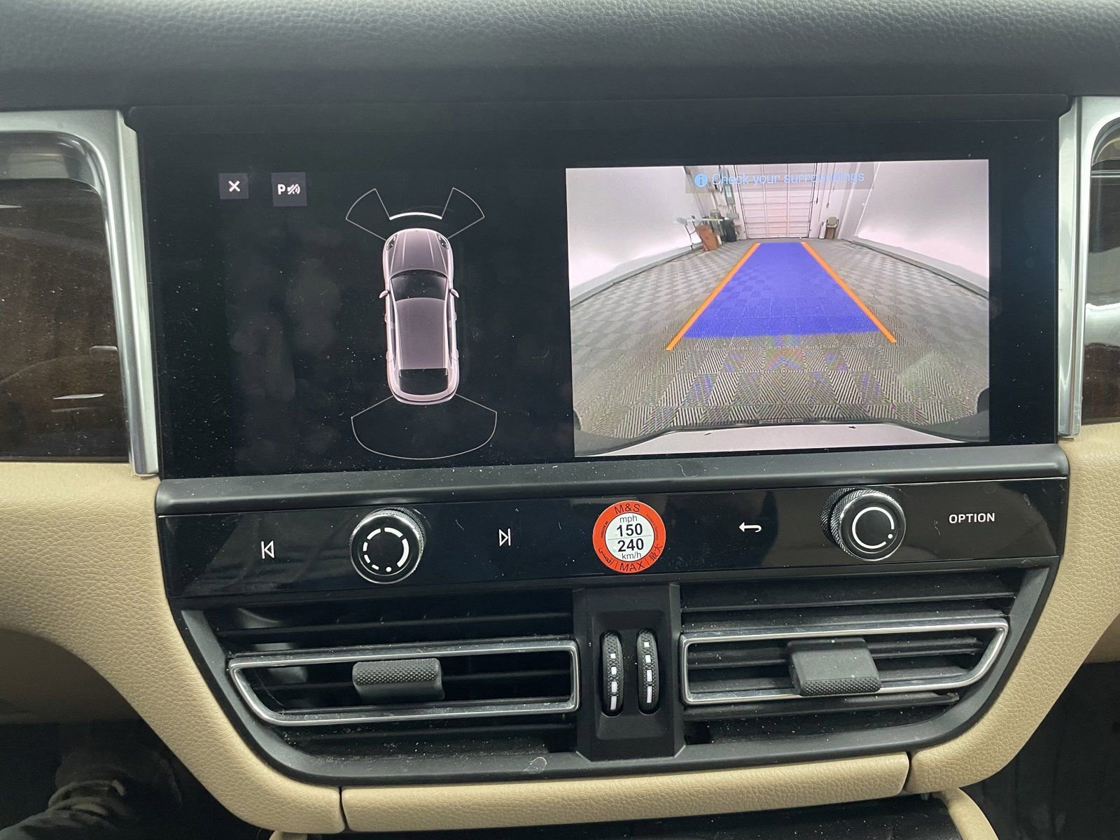 Certified 2023 Porsche Macan Turbo image 23