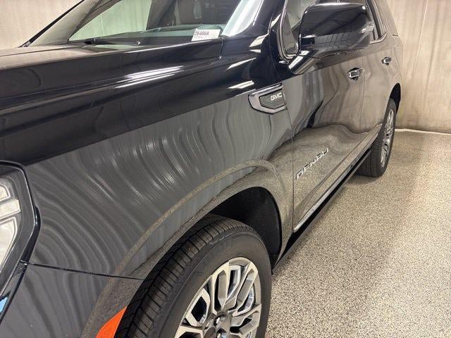 Used 2024 GMC Yukon Denali Ultimate AWD/4WD image 12