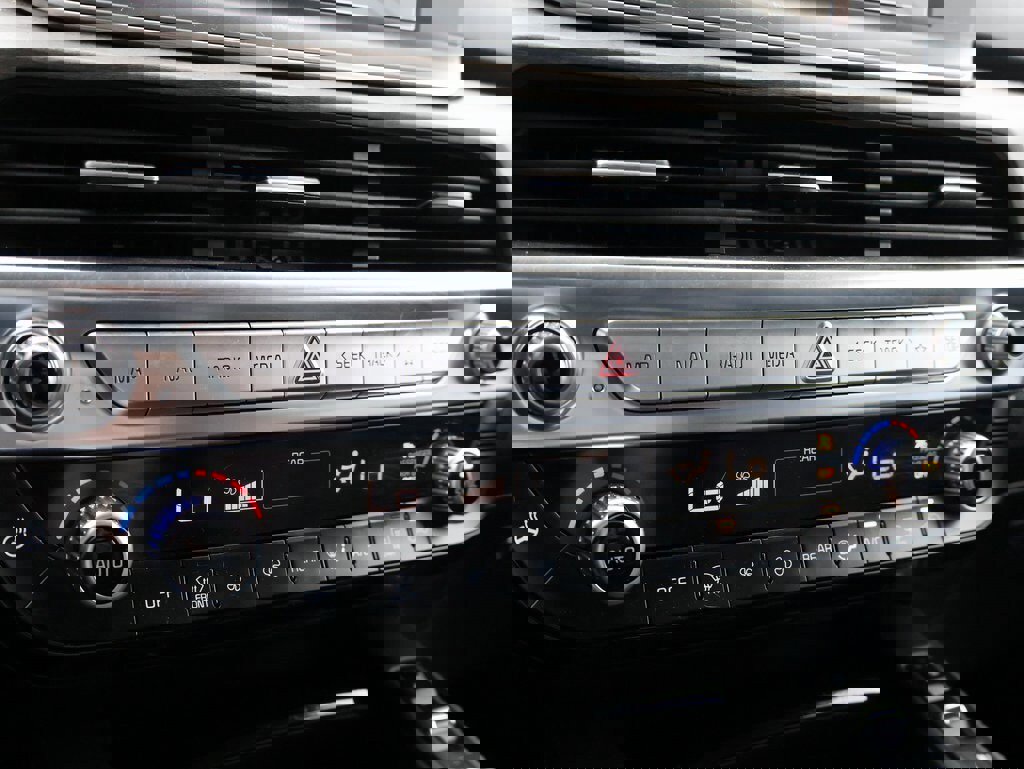 Used 2022 Kia Telluride SX w/ SX Prestige Package image 39