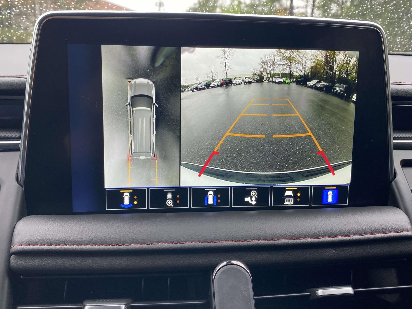 Used 2022 Chevrolet Tahoe RST w/ Luxury Package image 29