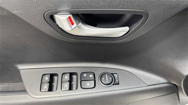 Used 2022 Kia Rio LX image 18