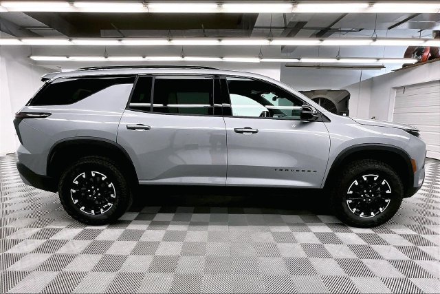 Used 2026 Chevrolet Traverse Z71 AWD/4WD image 15