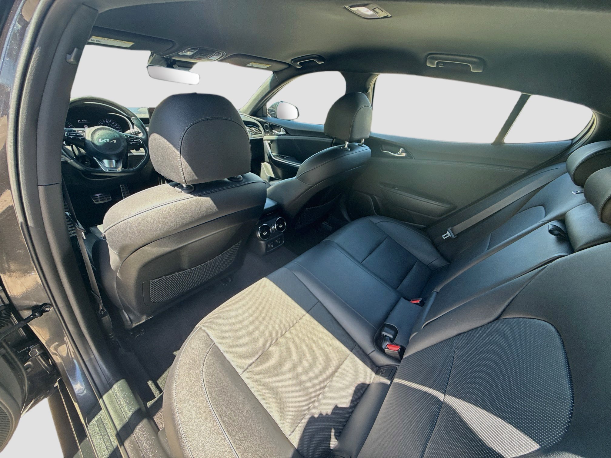 Used 2023 Kia Stinger GT-Line RWD image 25