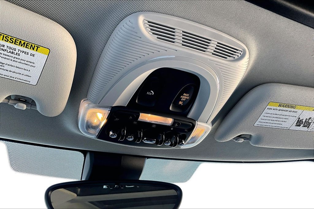 Used 2024 MINI Cooper SE FWD image 32