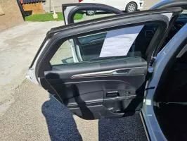 Used 2018 Ford Fusion SE w/ Equipment Group 602A image 8