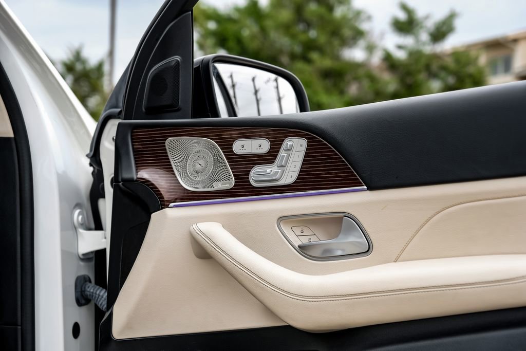 Used 2023 Mercedes-Benz GLS 580 4MATIC image 64