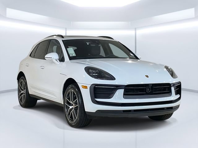 New 2026 Porsche Macan image 3