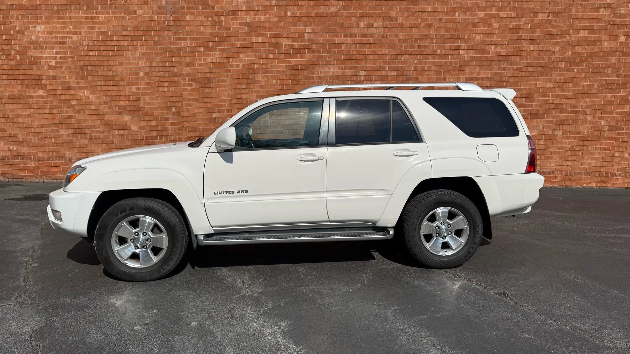 Used 2004 Toyota 4Runner Limited image 10
