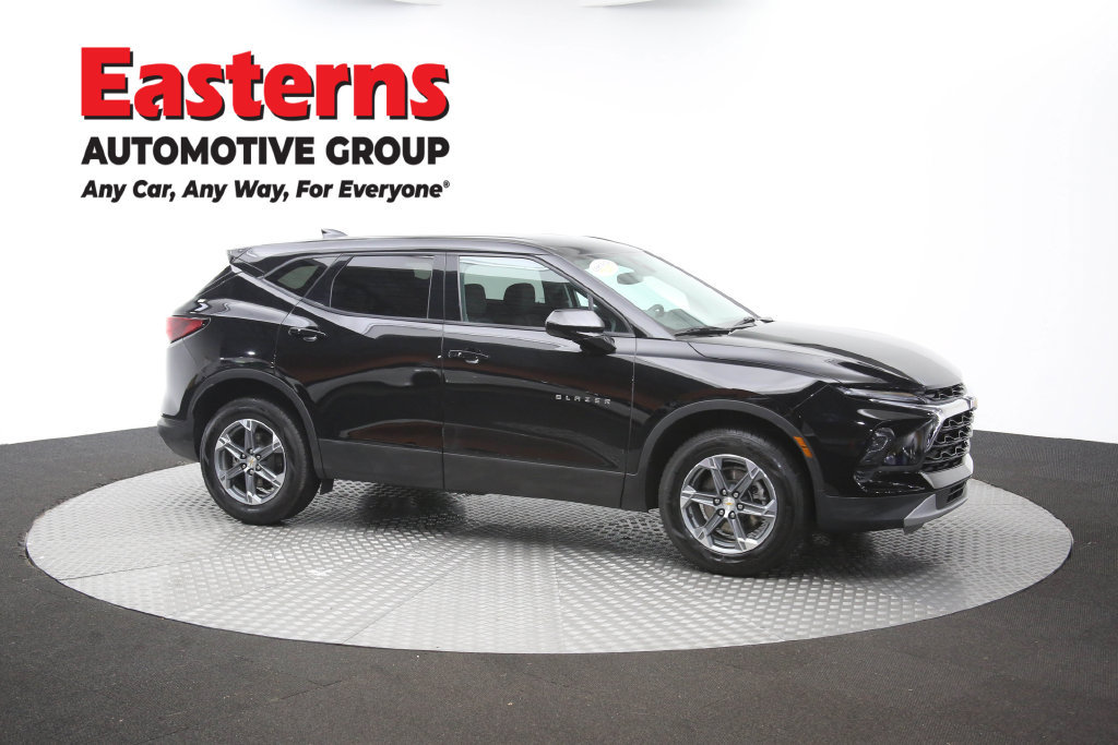 Used 2025 Chevrolet Blazer LT FWD image 50