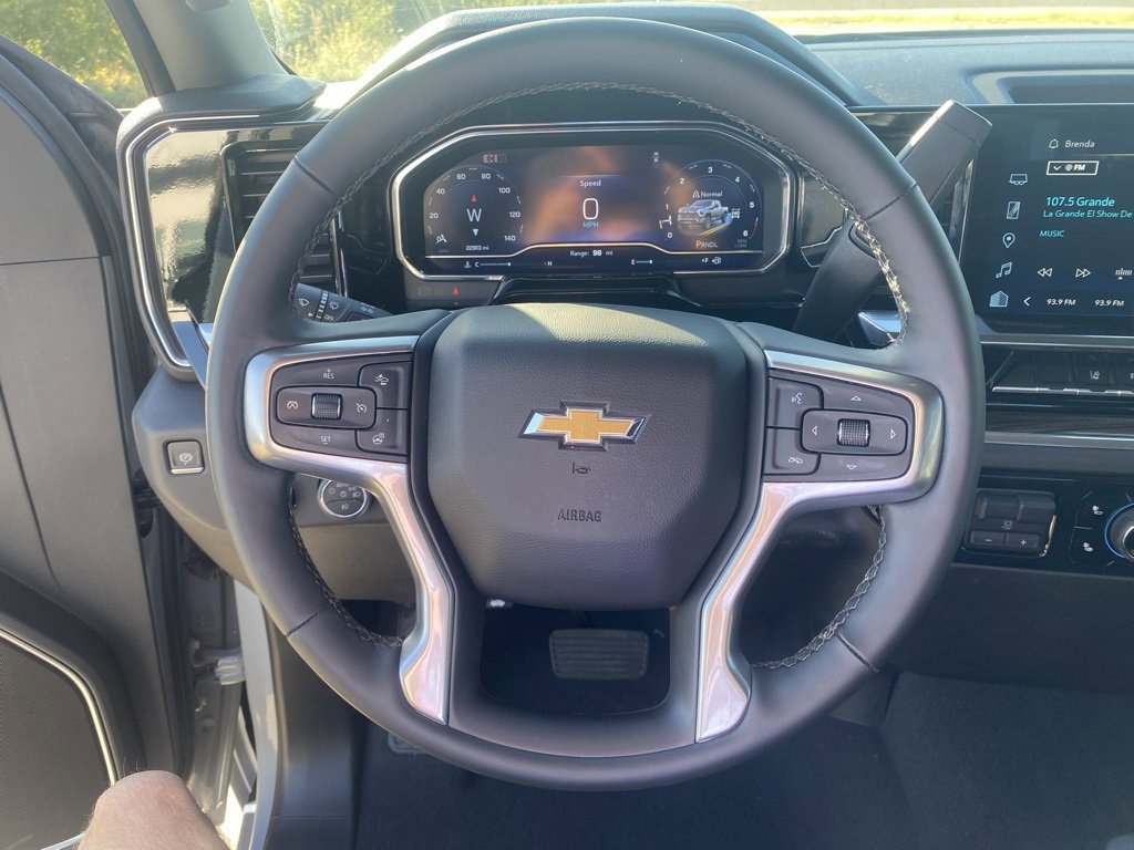Used 2024 Chevrolet Silverado 2500 LT w/ Texas Edition image 17