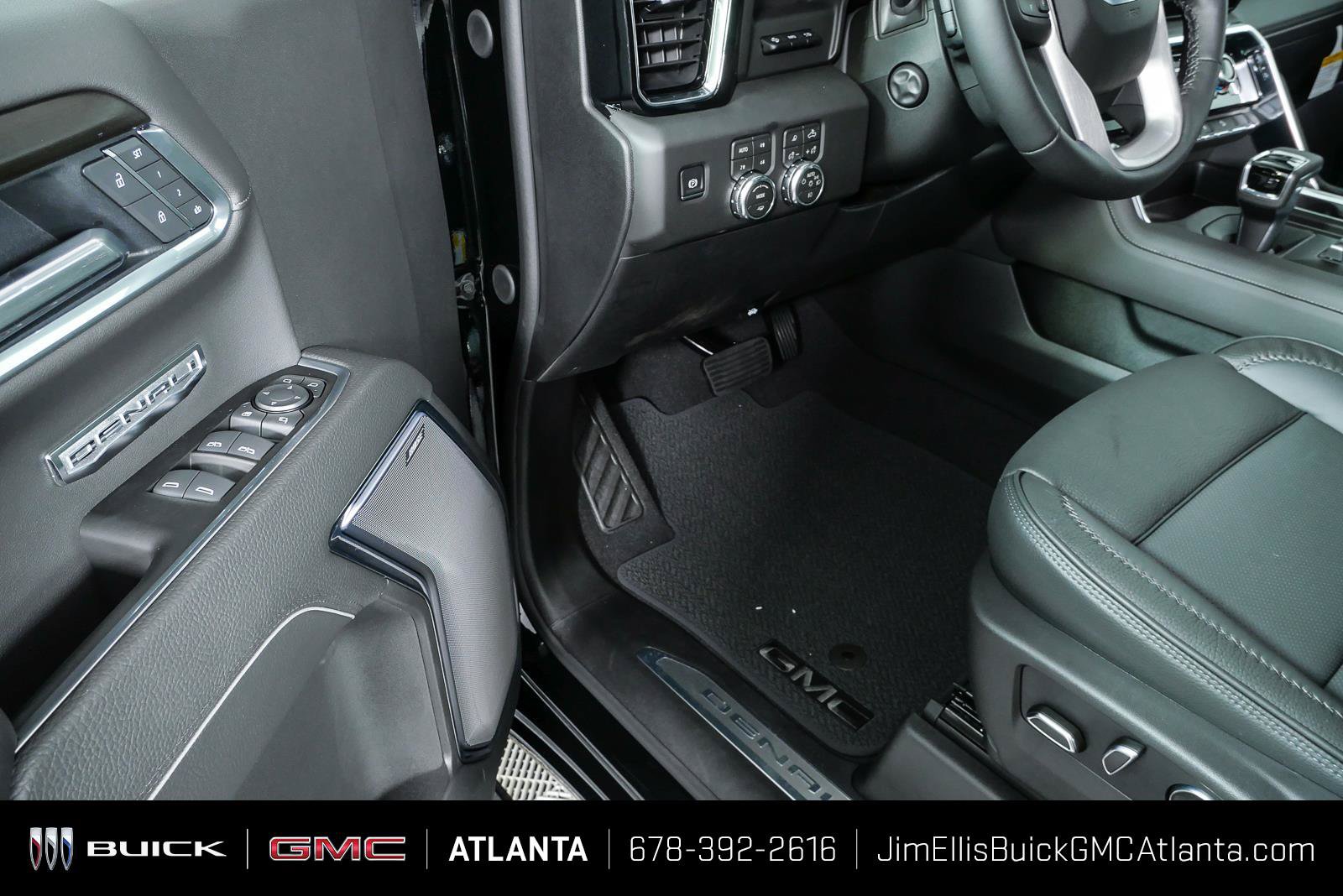New 2026 GMC Sierra 1500 Denali AWD/4WD image 9
