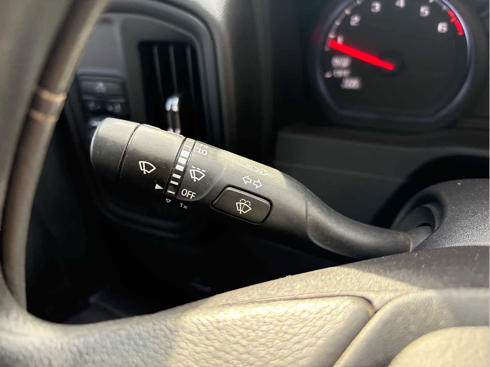 Used 2022 Chevrolet Silverado 1500 W/T w/ Trailering Package image 25