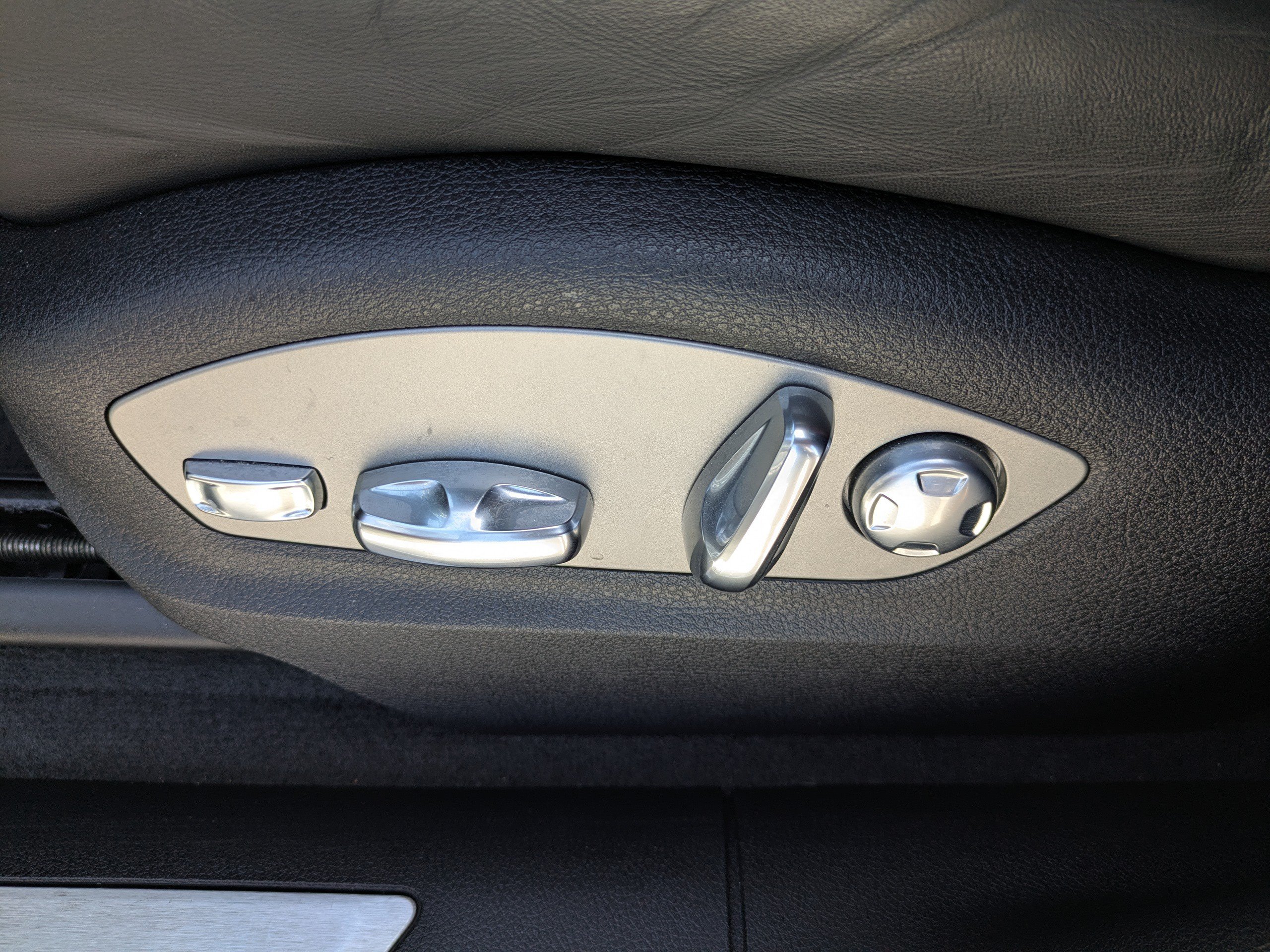 Used 2021 Porsche Macan S AWD/4WD image 20