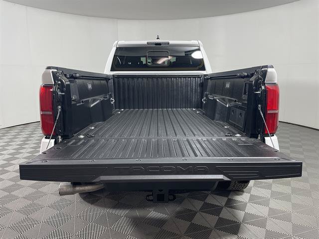 New 2026 Toyota Tacoma TRD Off-Road AWD/4WD image 22