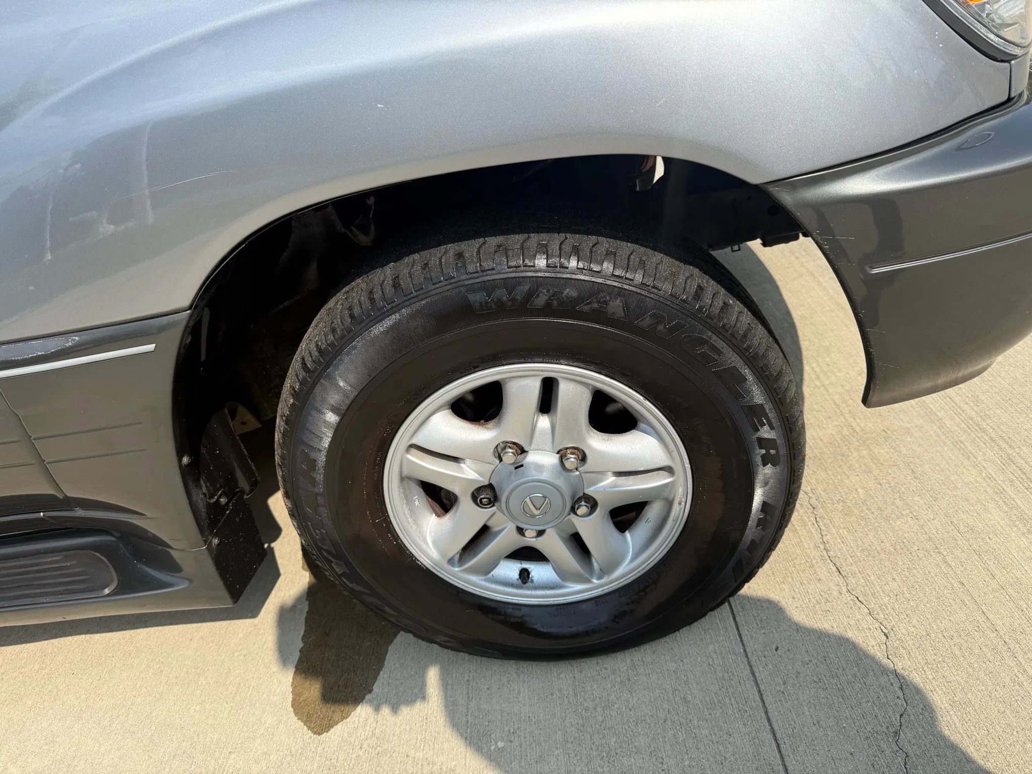 Used 2002 Lexus LX 470 4WD image 6