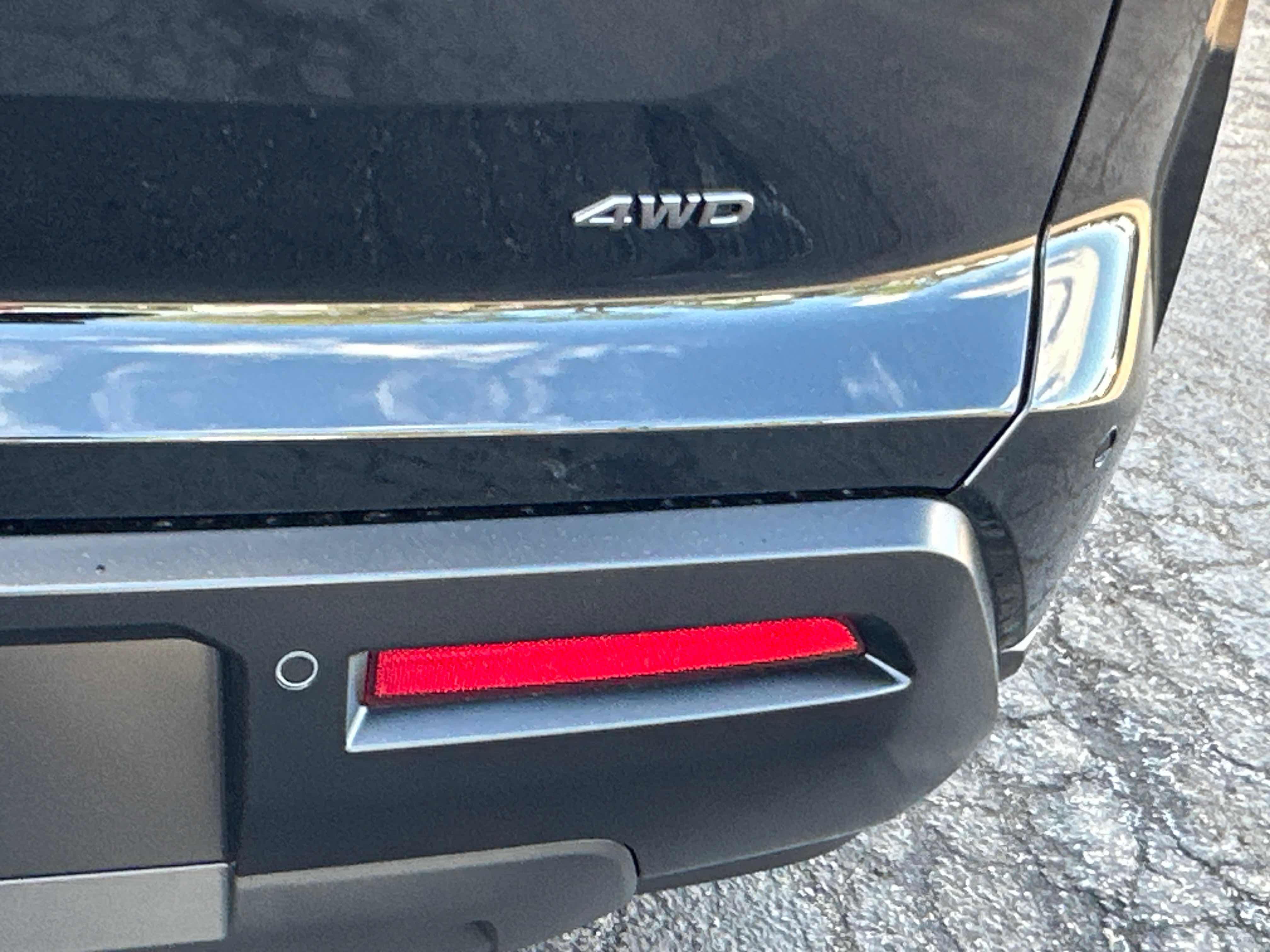 New 2026 Nissan Pathfinder SV AWD/4WD image 12