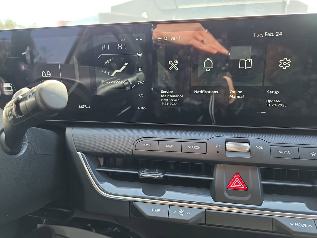 Used 2025 Kia K4 EX image 28