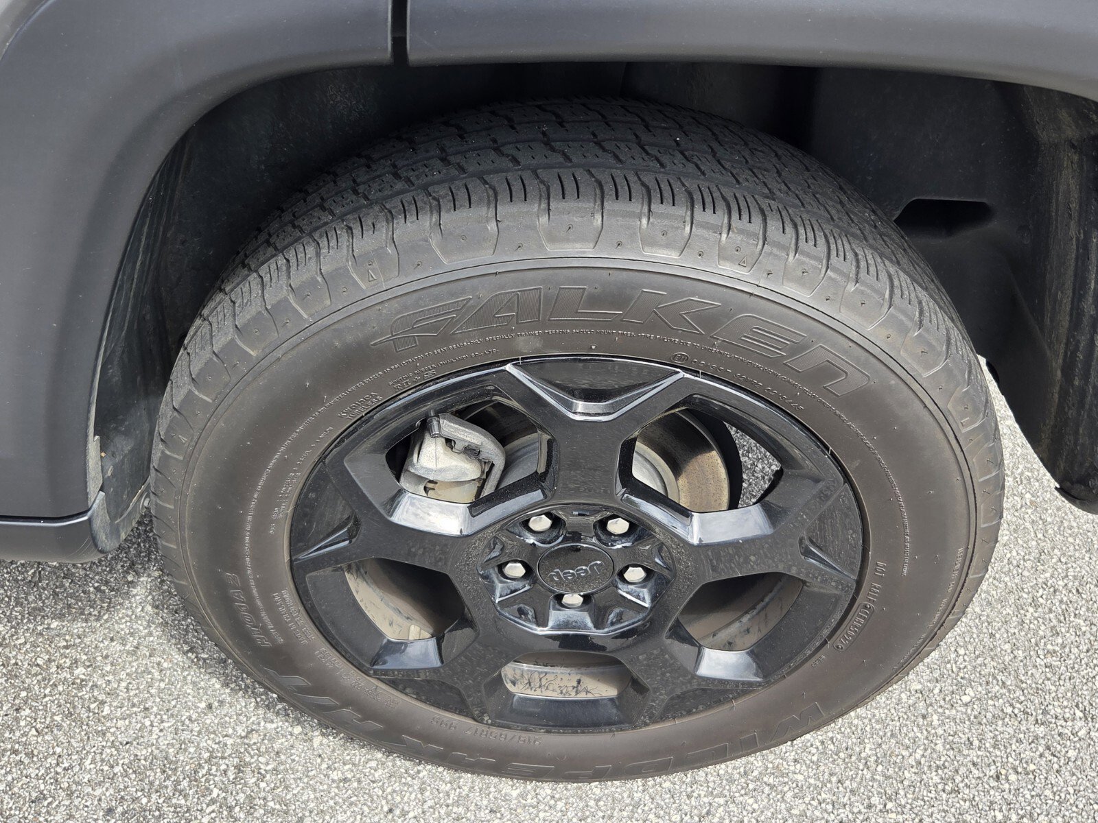 Used 2023 Jeep Compass Trailhawk image 10