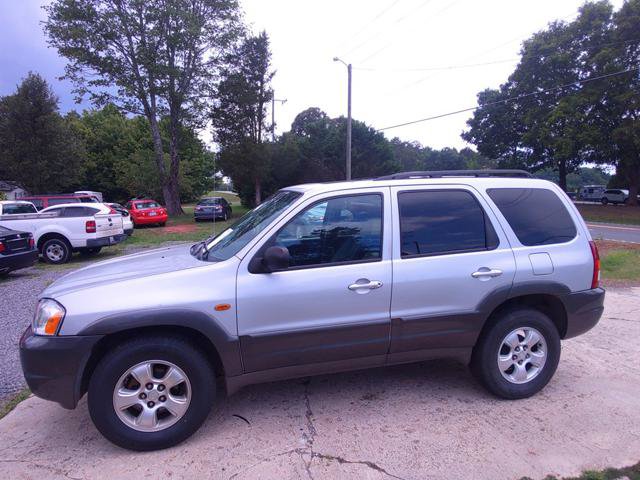 Used 2004 MAZDA Tribute LX w/ Luxury Pkg FWD image 2