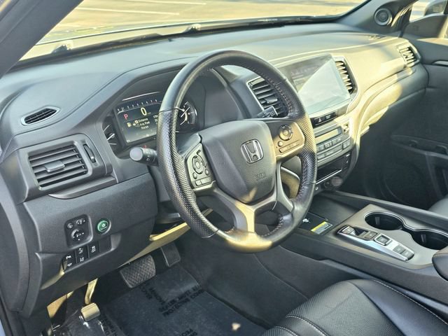 Used 2024 Honda Passport TrailSport image 14