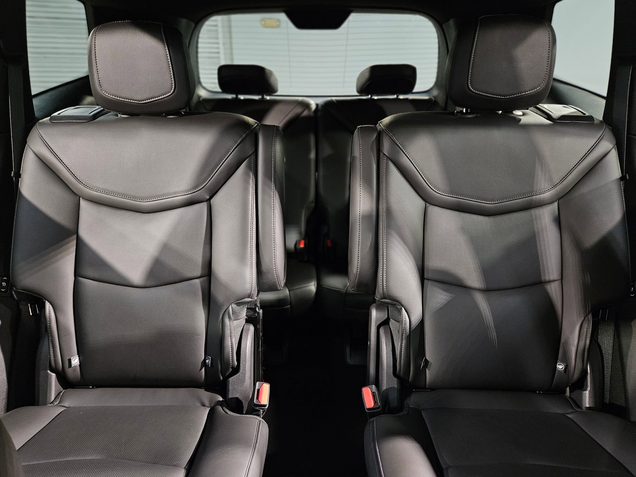 Used 2025 Cadillac XT6 Premium Luxury image 13