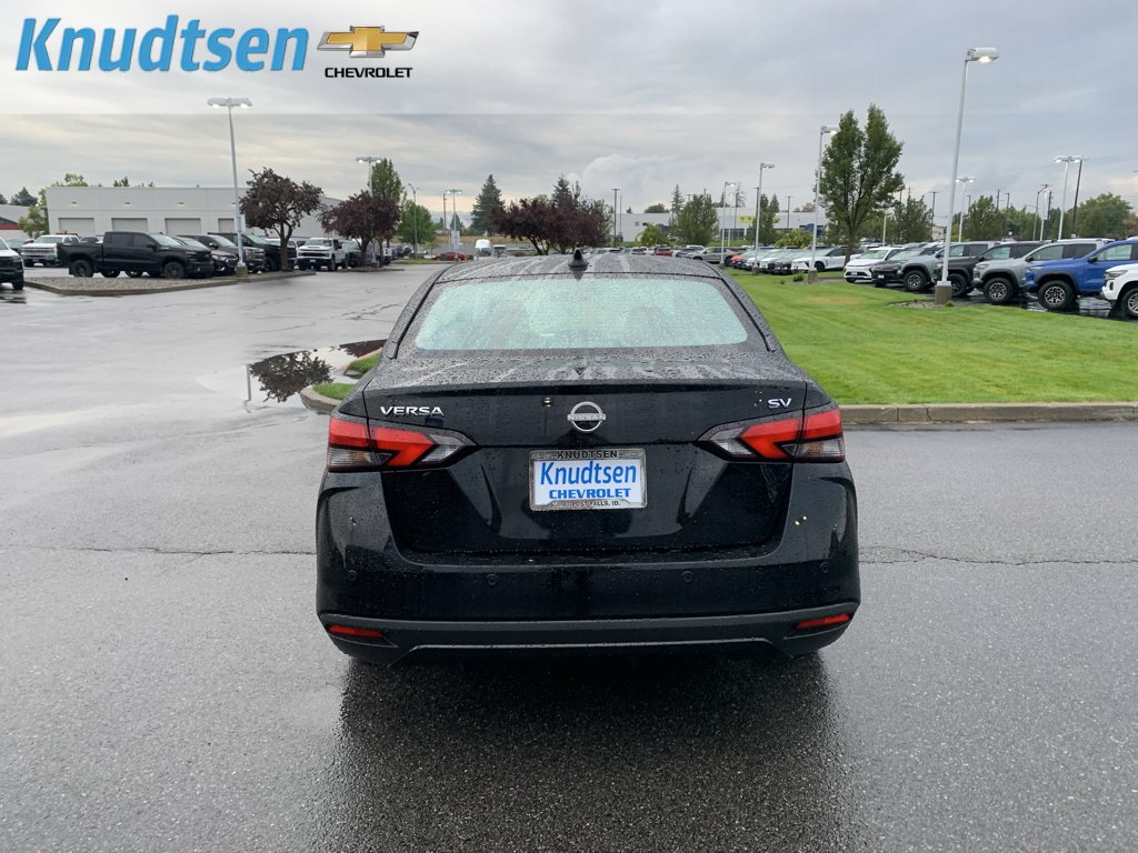 Used 2023 Nissan Versa SV FWD image 6