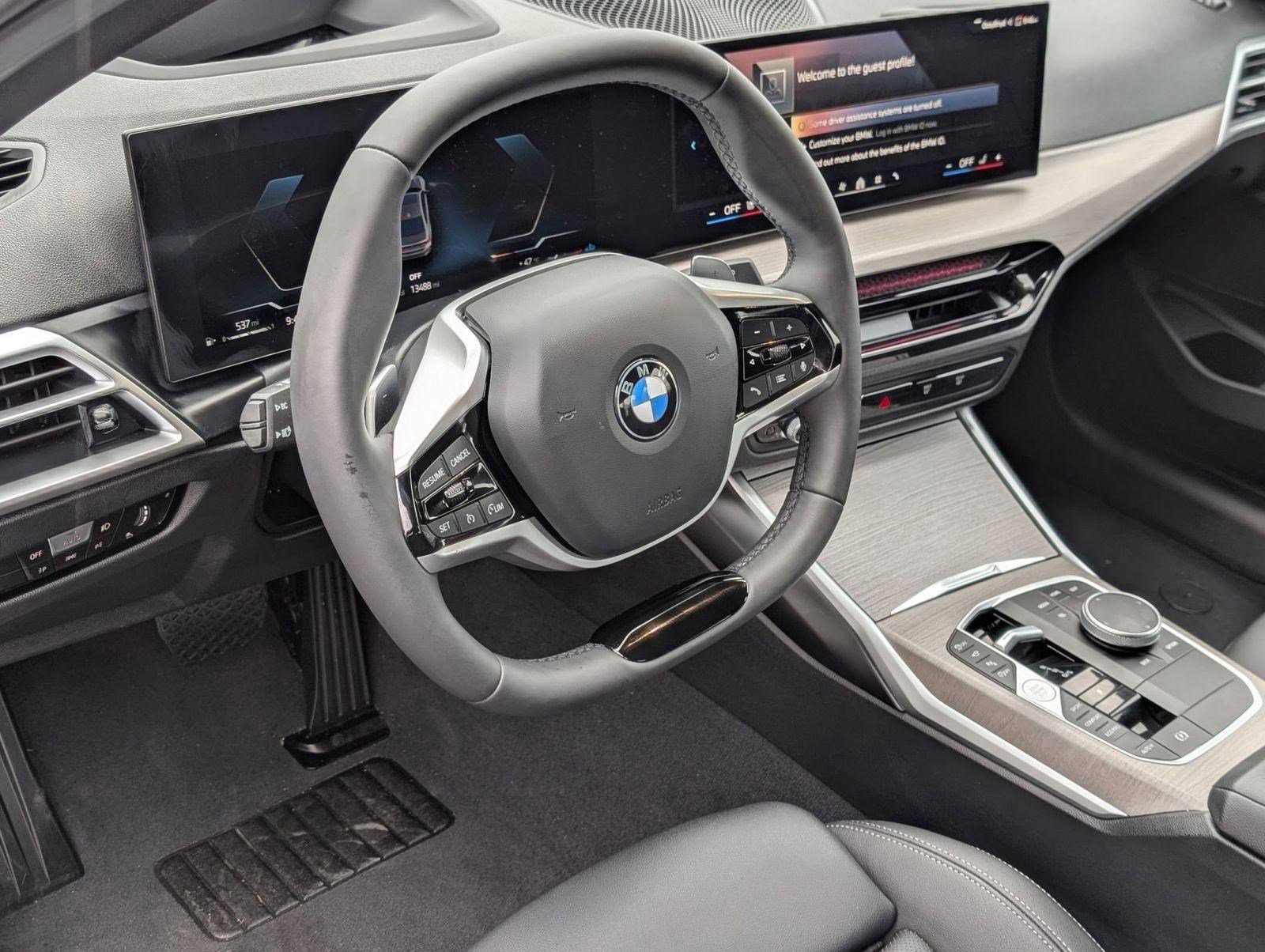 Used 2025 BMW 330i Sedan image 4