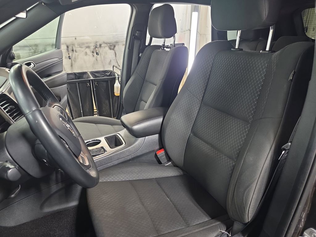 Used 2019 Jeep Grand Cherokee Laredo AWD/4WD image 13