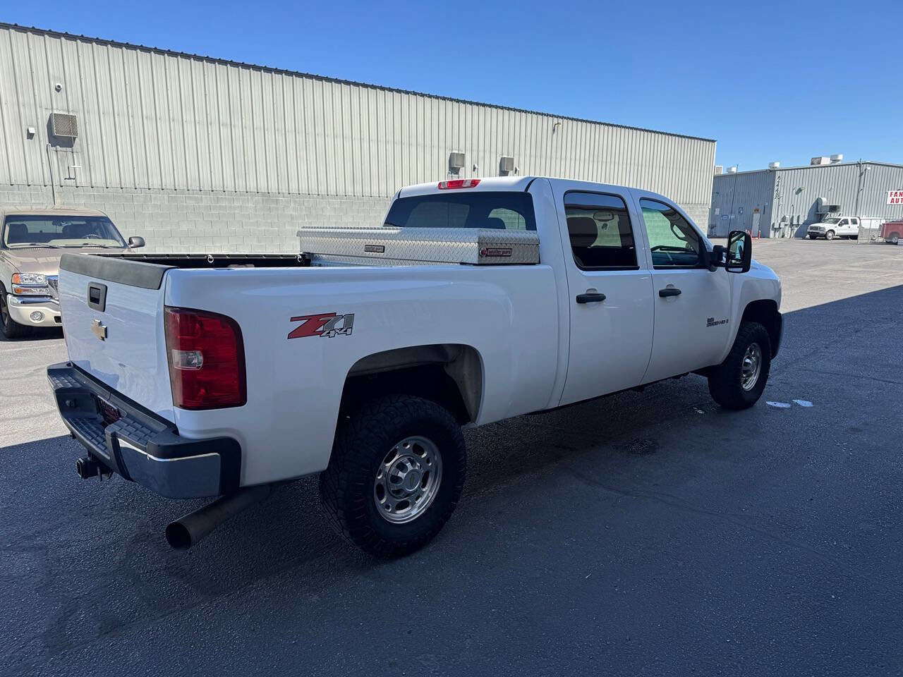 Used 2008 Chevrolet Silverado 2500 LT w/ 1LT Convenience Package AWD/4WD image 10