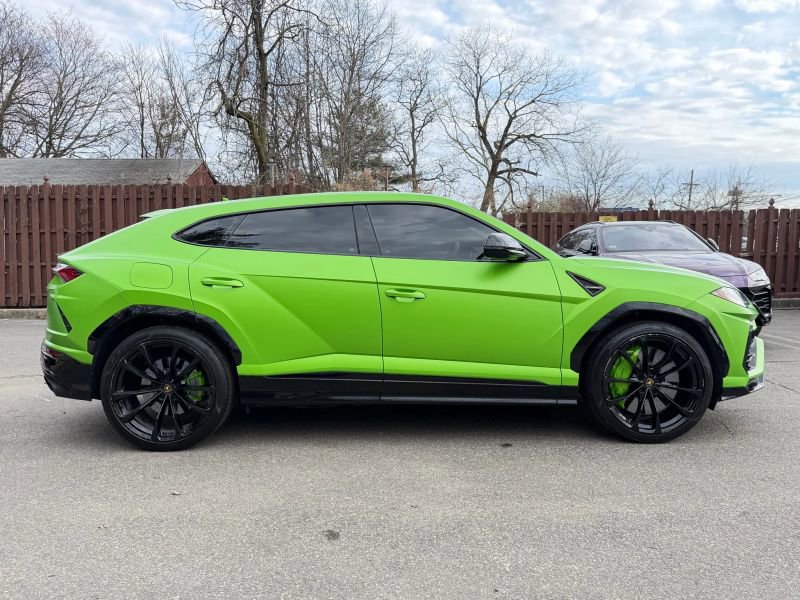 Used 2022 Lamborghini Urus AWD/4WD image 4