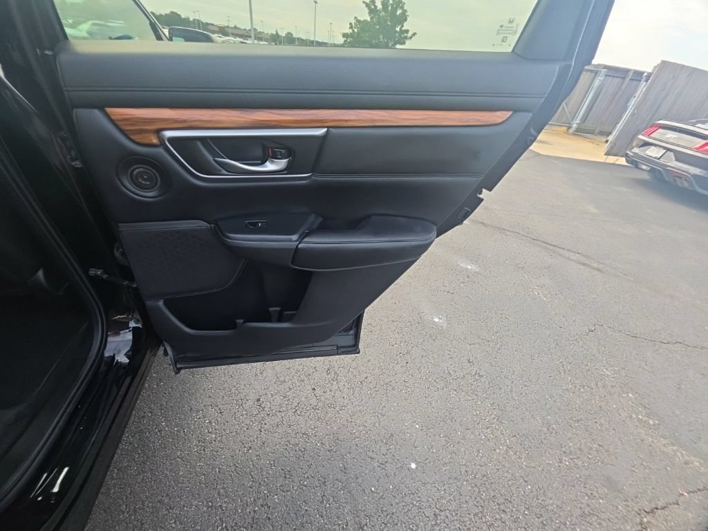 Used 2019 Honda CR-V Touring image 29