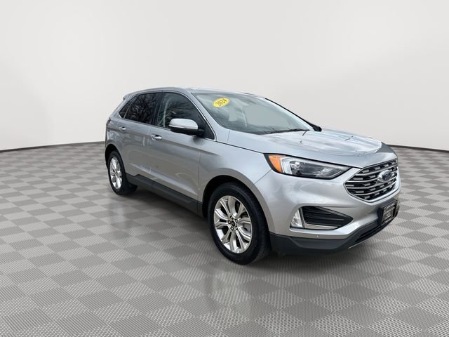 Used 2024 Ford Edge Titanium image 2