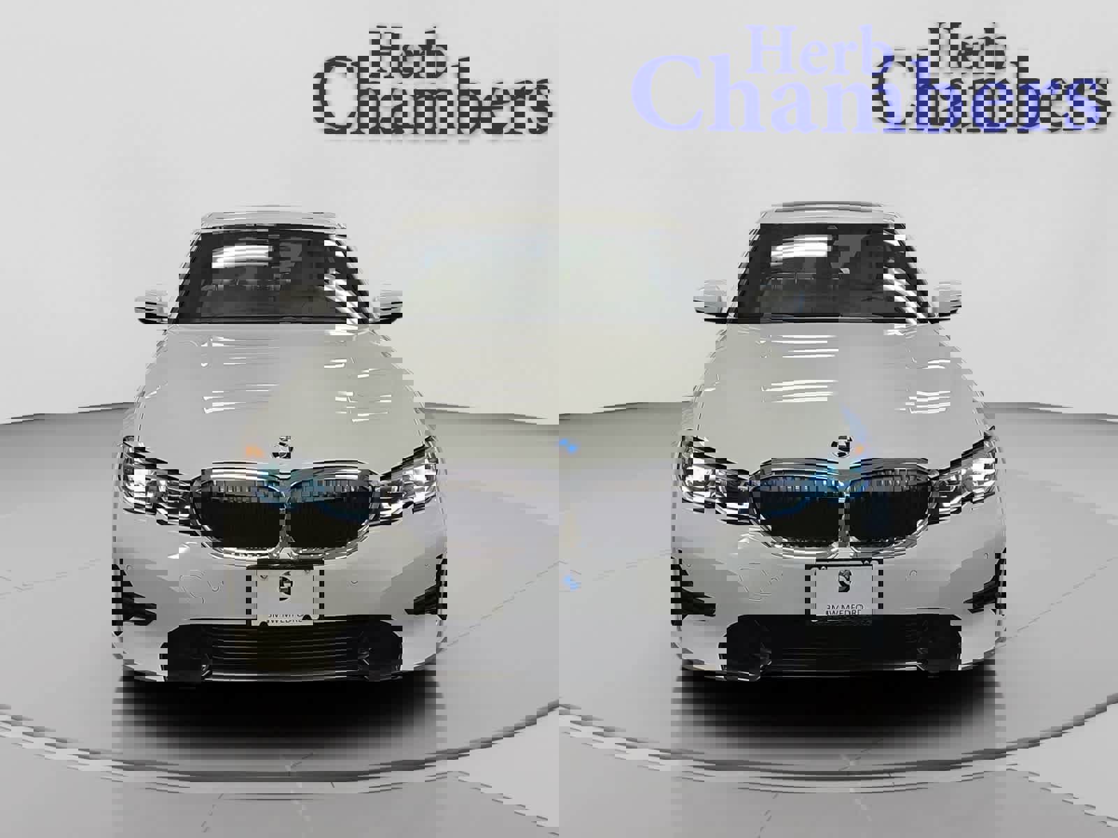 Used 2022 BMW 330i xDrive Sedan w/ Driving Assistance Package image 2