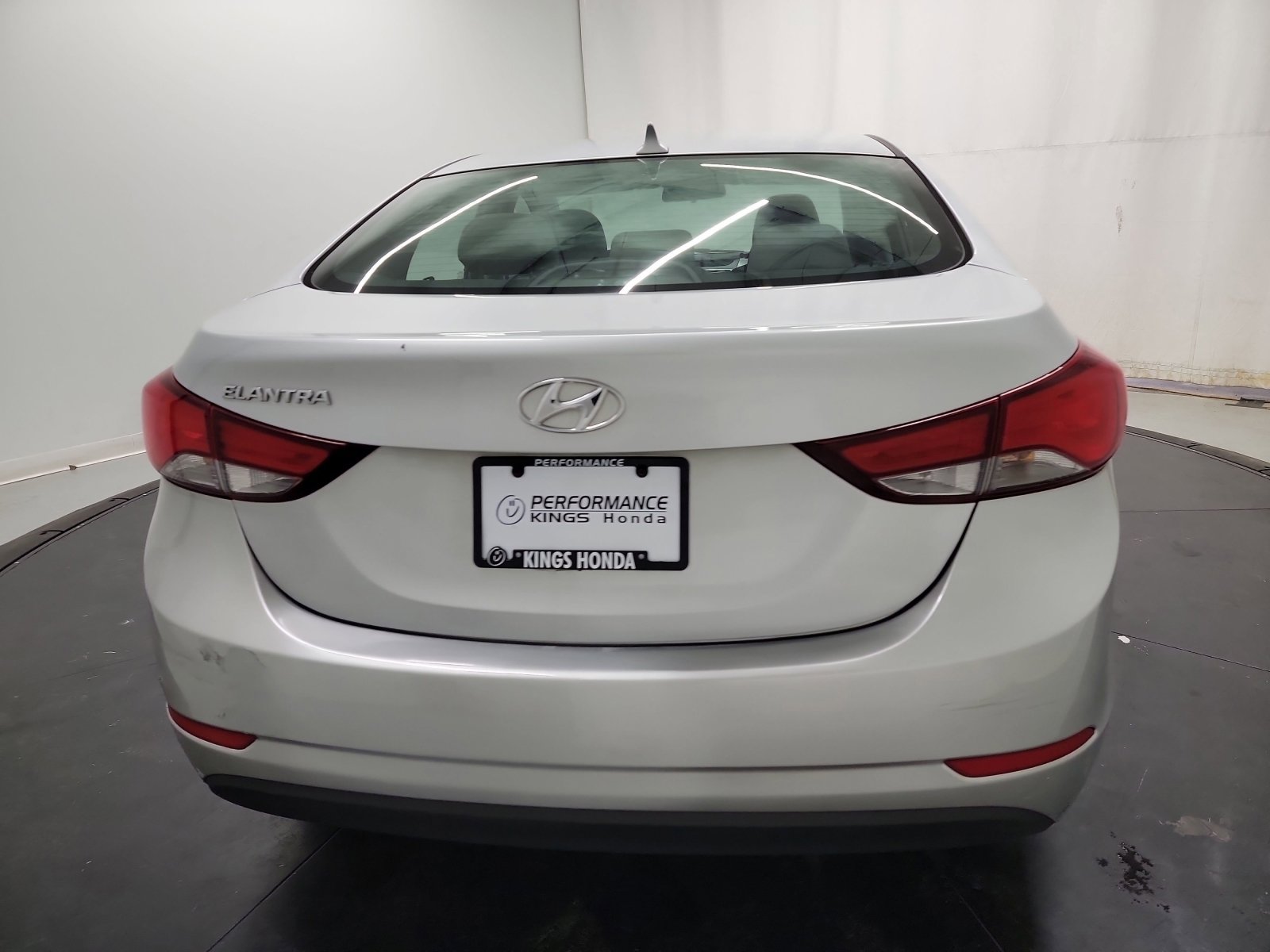 Used 2014 Hyundai Elantra SE image 8