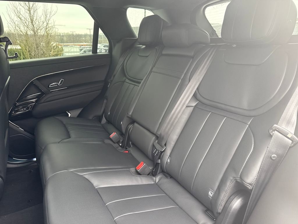 New 2026 Land Rover Range Rover Sport Dynamic SE AWD/4WD image 14