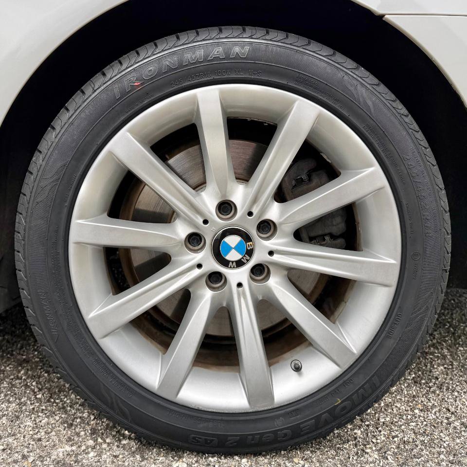 Used 2013 BMW 640i Convertible image 32