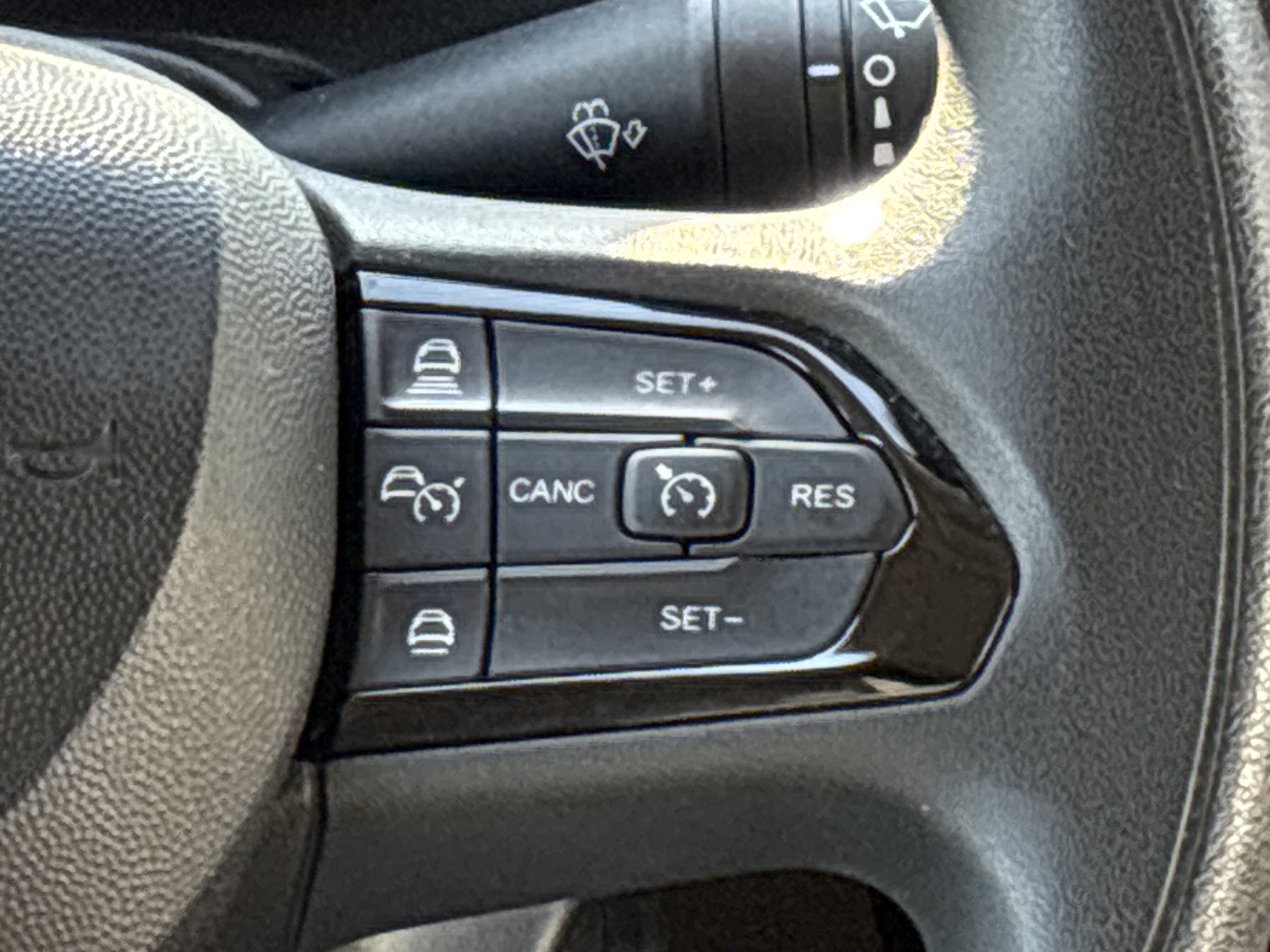 Used 2024 RAM ProMaster 2500 w/ Premium Convenience Group image 22