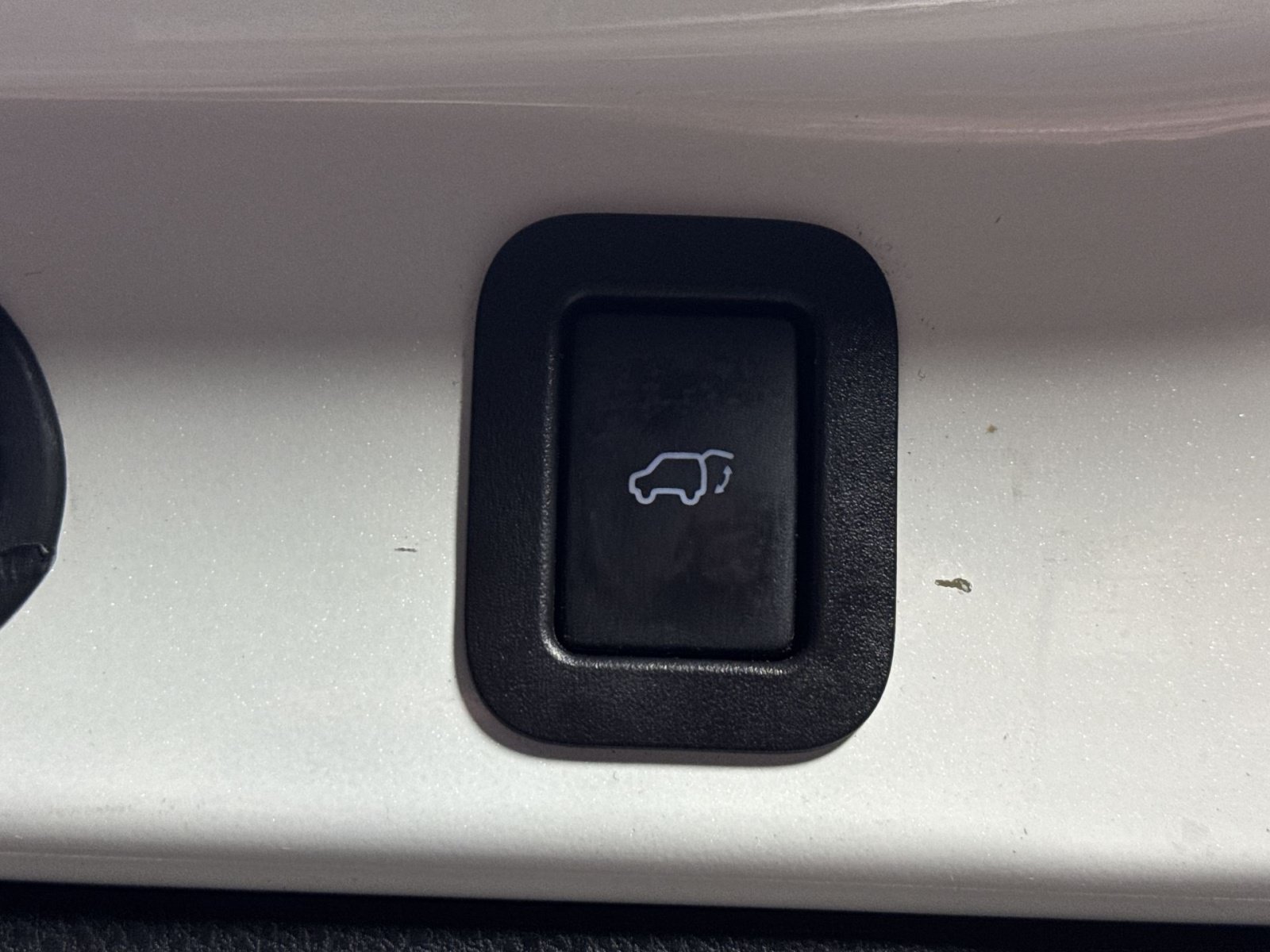 Used 2015 Toyota Highlander Limited AWD/4WD image 40