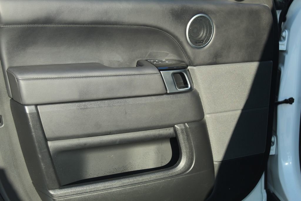 Used 2022 Land Rover Range Rover Sport HST image 23