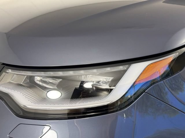 Used 2026 Land Rover Discovery Limited Edition AWD/4WD image 12