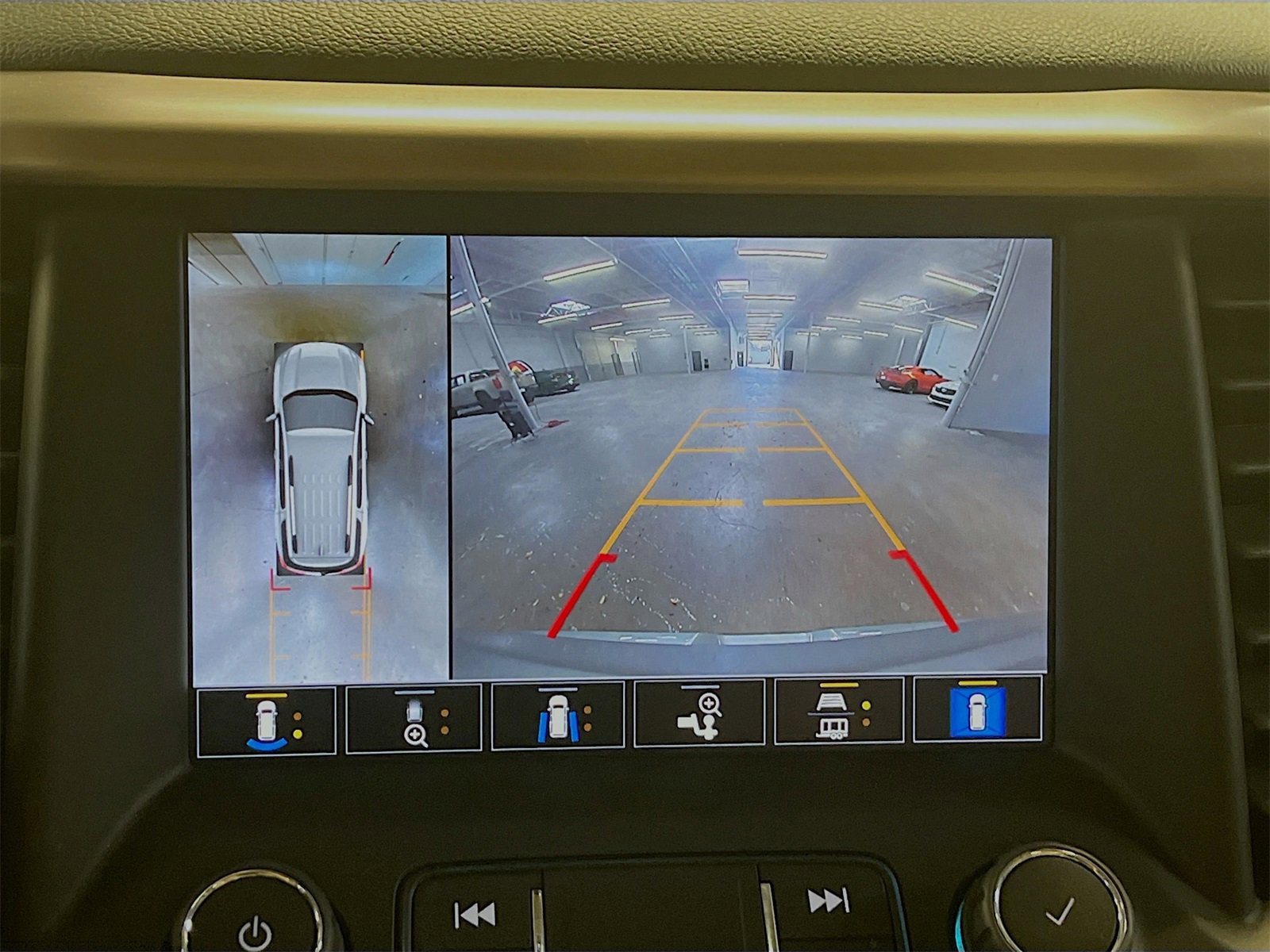 Used 2023 GMC Acadia Denali w/ Denali Ultimate Package image 14