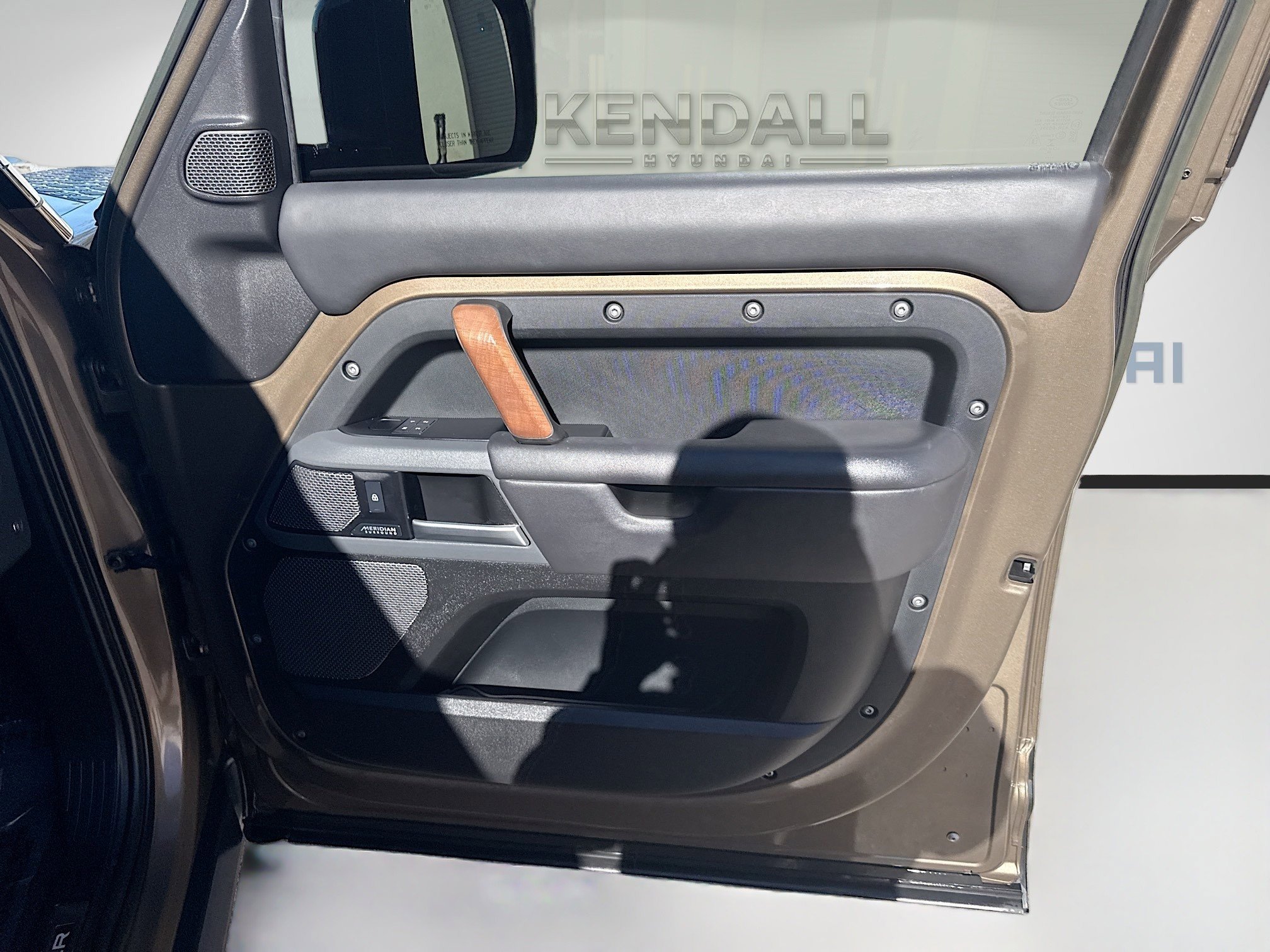 Used 2023 Land Rover Defender 110 X image 33